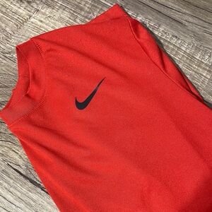 The nike tee dri-fit